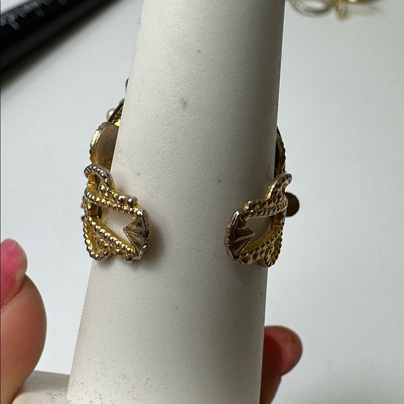 Vintage Gold-Tone Pearl & Crystal Floral Statement Ring size 7 - Picture 4 of 6